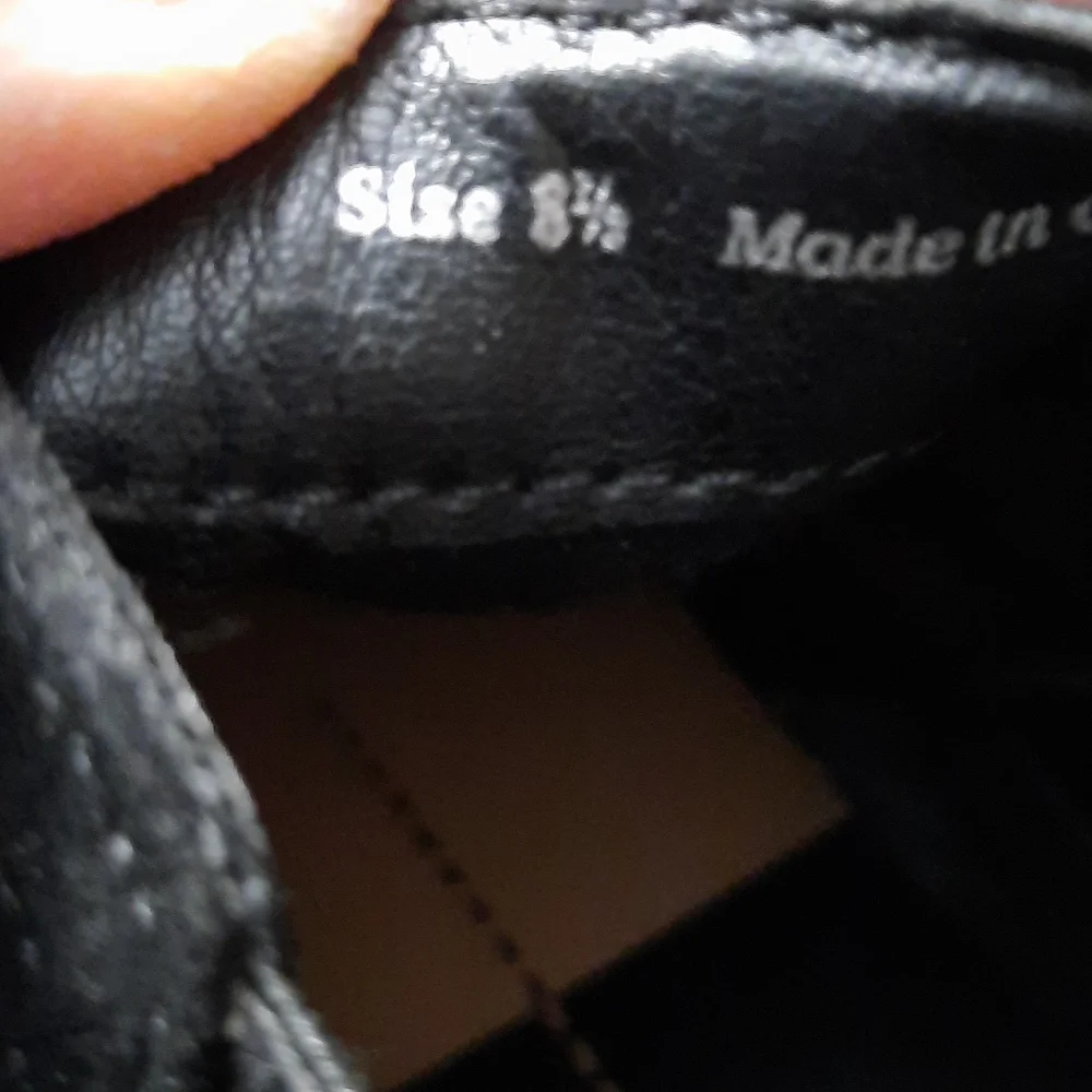 DV8 Dolce Vita Bria Black Suede Wedge Bootie Size 8.5